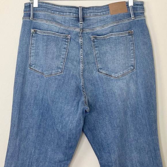 Judy Blue Mid-Rise Vintage 5 Button-Fly Boot Cut Jeans - Picture 8 of 13